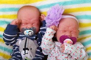 בובות משחק לילדים  בובות תאומים Baby Twins Boy Girl Doll Berenguer 14" Alive Real Soft Vinyl Preemie Lifelike
